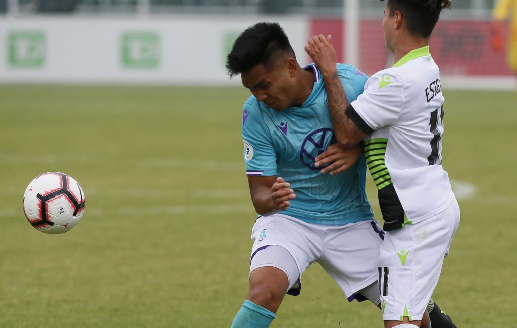 Pacific FC midfielder Matthew Baldisimo (8) blocks out York9 FC midfielder Emilio Estevez (11) during a Canadian Premier League soccer match at York Lions Stadium. (Photo: John E. Sokolowski-USA TODAY Sports for CPL).