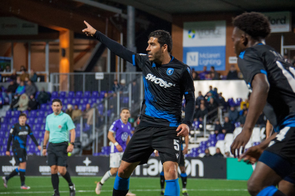 FC Edmonton's Ramon Soria directs his teammates. (Pacific FC/CPL)