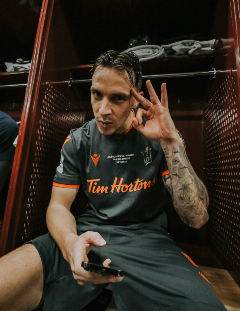 Daniel Krutzen of Forge FC celebrates his third North Star Shield (Photo: Audrey Magny)